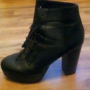 Heel booties